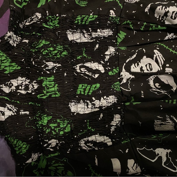 Sourpuss Peggy Horror Dress 🦇 - Picture 5 of 5